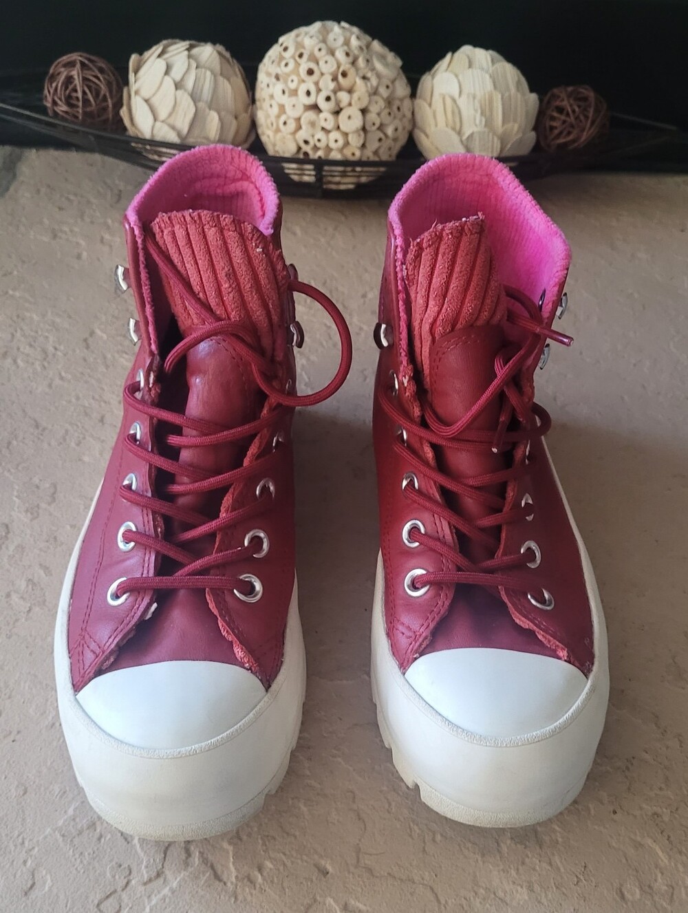Size 6.5 Converse Hi Gore-Tex Lugged Waterproof Leather Women Booties 565007C